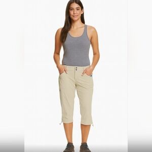 Columbia Sportswrar Size 8Women's Beige Capri Pants